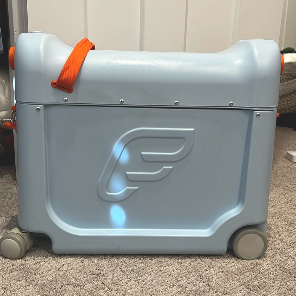 JetKids by Stokke Travel Toddler Bed in a Box